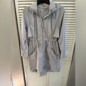 ATHLETA HOODED RAIN DROP JACKET SIZE SMALL